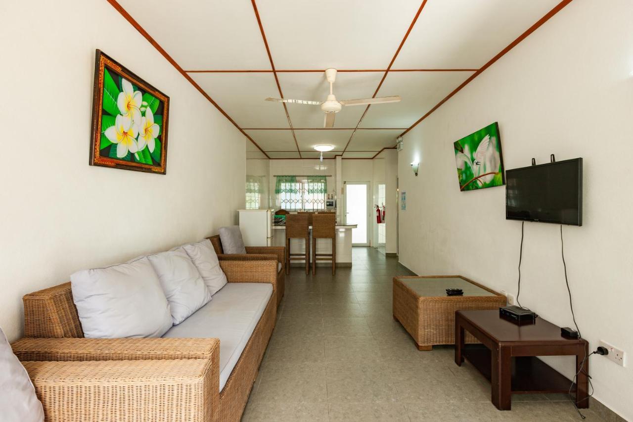 شقق هايد واي هوليداي Anse Volbert Village المظهر الخارجي الصورة
