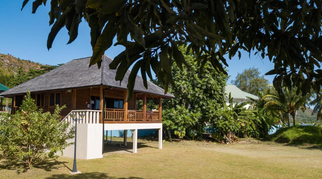 شقق هايد واي هوليداي Anse Volbert Village المظهر الخارجي الصورة