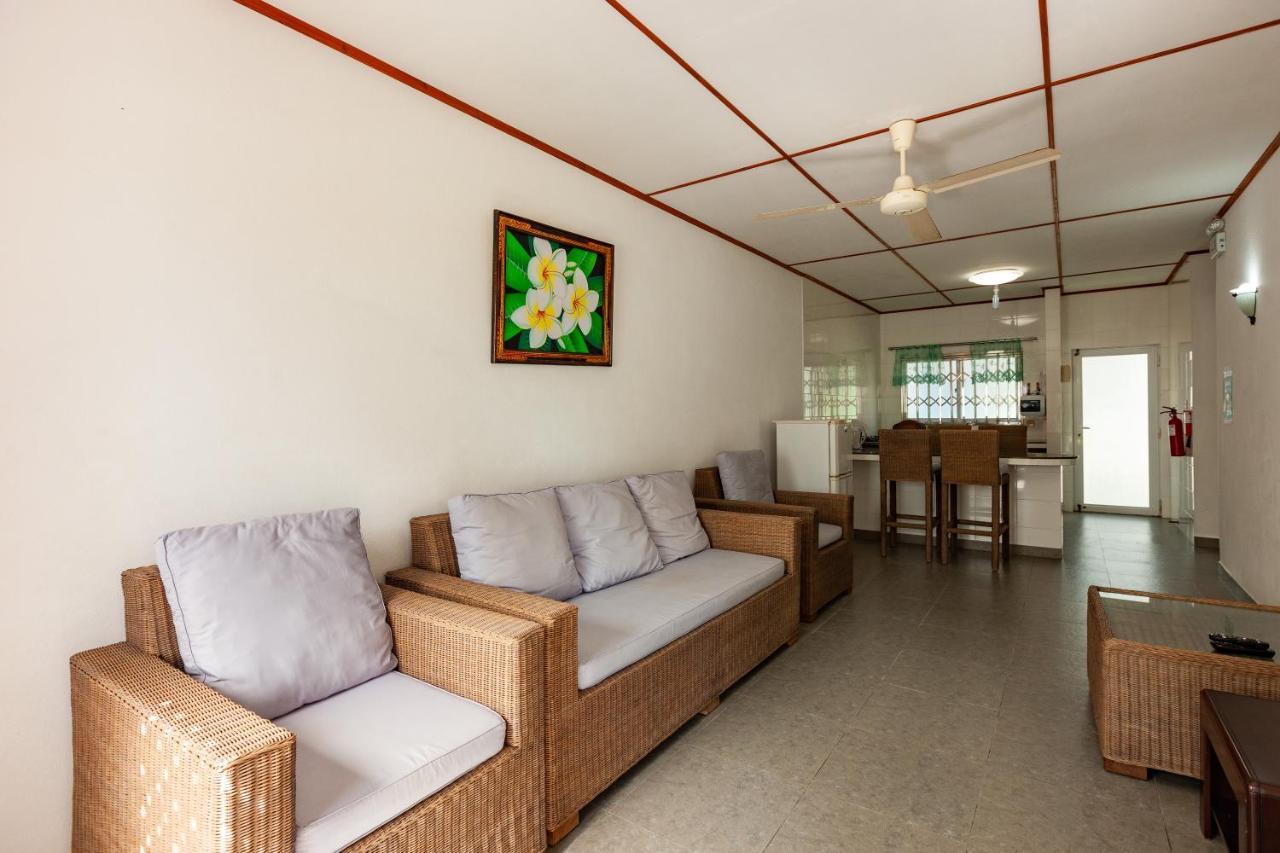 شقق هايد واي هوليداي Anse Volbert Village المظهر الخارجي الصورة