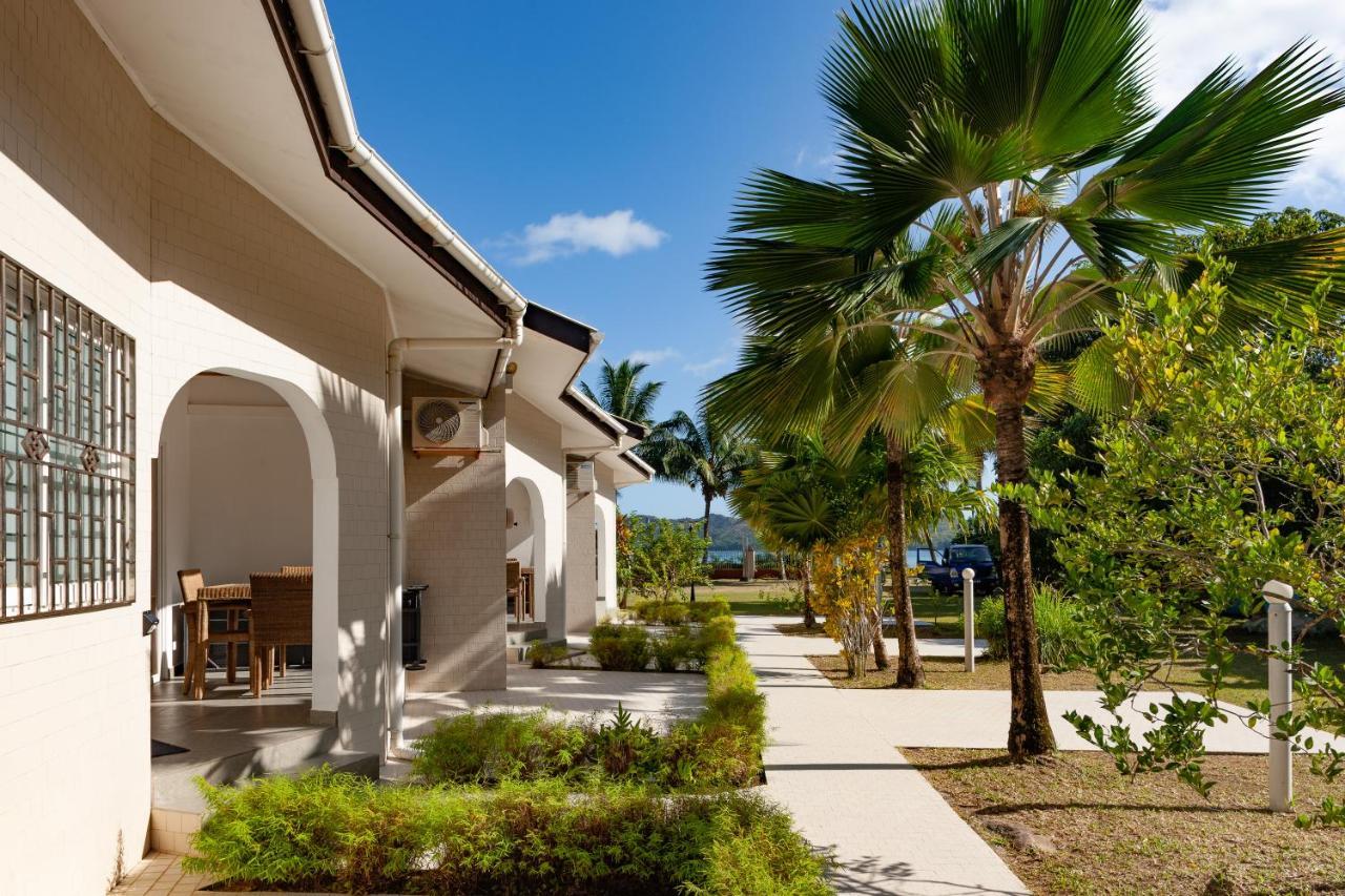 شقق هايد واي هوليداي Anse Volbert Village المظهر الخارجي الصورة