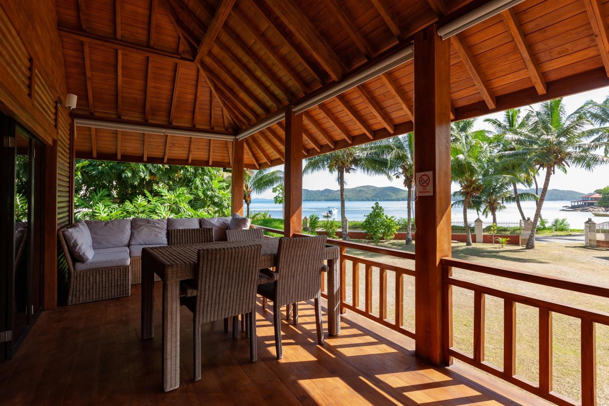 شقق هايد واي هوليداي Anse Volbert Village المظهر الخارجي الصورة