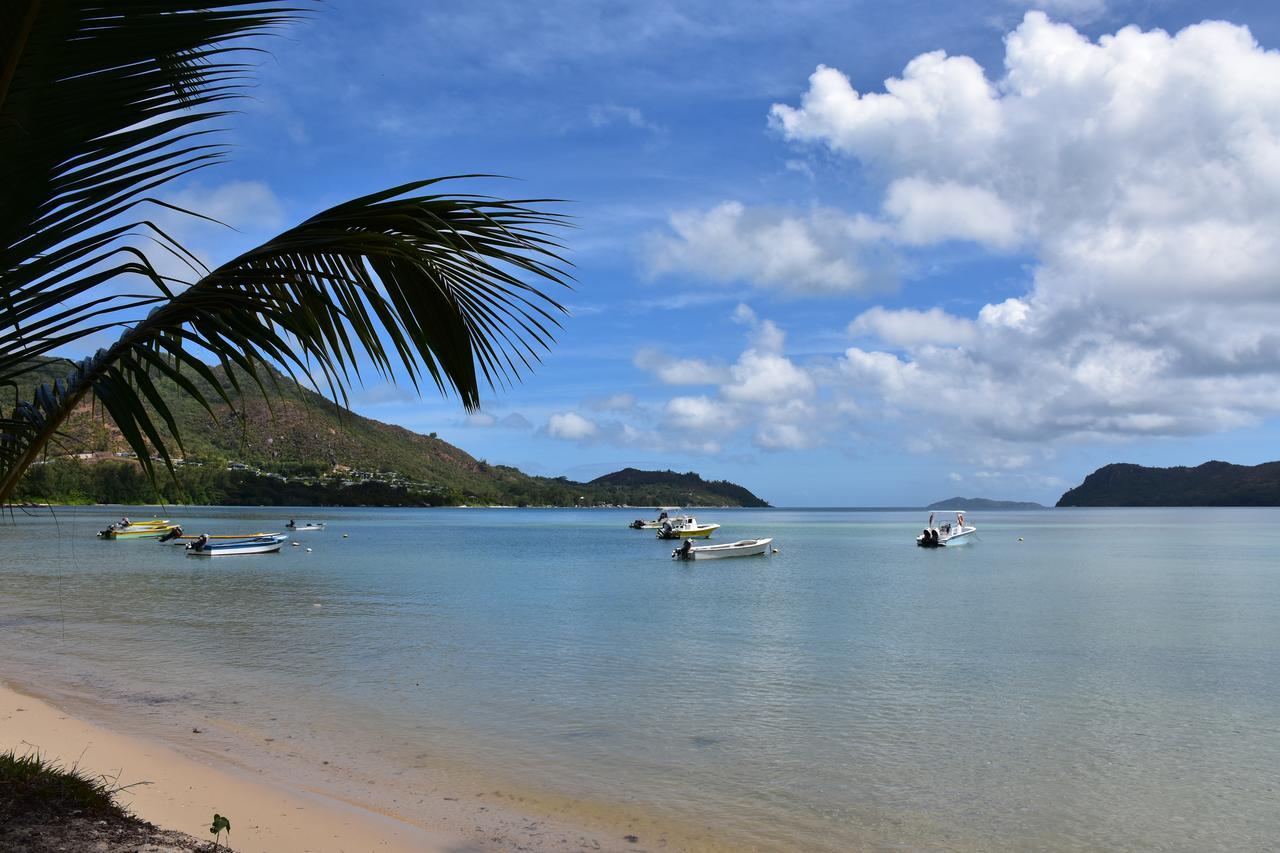 شقق هايد واي هوليداي Anse Volbert Village المظهر الخارجي الصورة