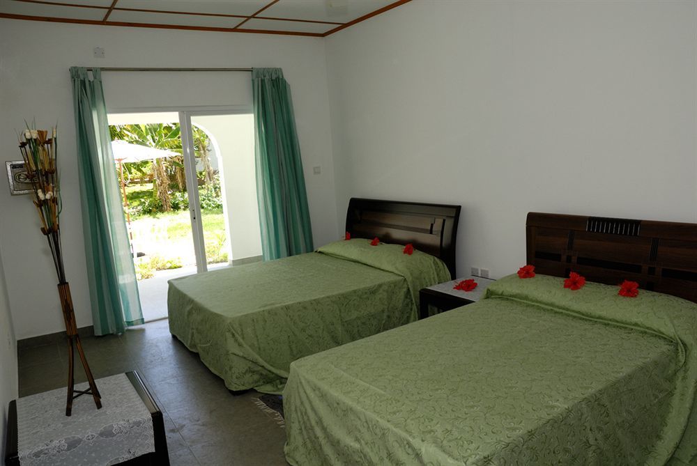 شقق هايد واي هوليداي Anse Volbert Village المظهر الخارجي الصورة
